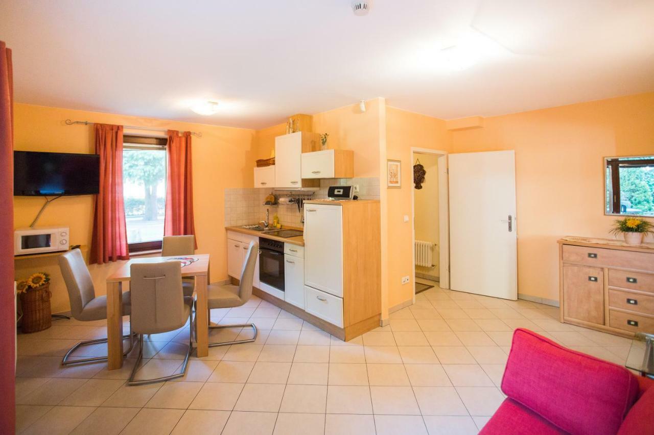Apartamenty Swinoujscie - Labedz Esterno foto